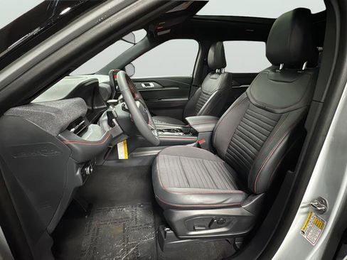 New 2026 Ford Explorer ST-Line w/ ST-Line Street Pack image 25