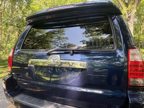 Used 2006 Toyota 4Runner SR5 AWD/4WD image 29