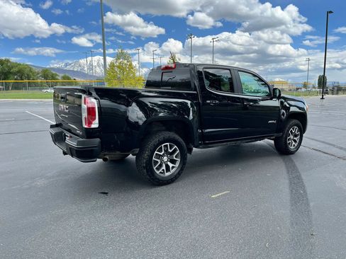Used 2022 GMC Canyon AT4 w/ Trailering Package AWD/4WD image 4