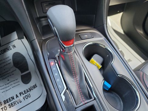 Certified 2022 Chevrolet Equinox RS w/ RS Leather Package FWD image 25