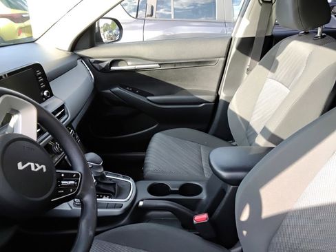 Used 2024 Kia Seltos LX AWD/4WD image 9