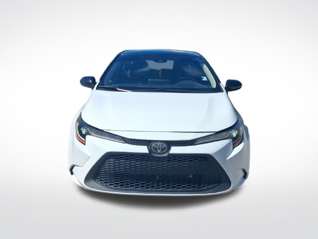 Used 2020 Toyota Corolla LE FWD image 3