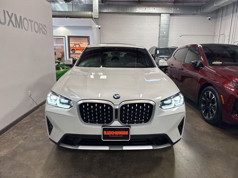 Used 2023 BMW X4 xDrive30i w/ Premium Package image 2