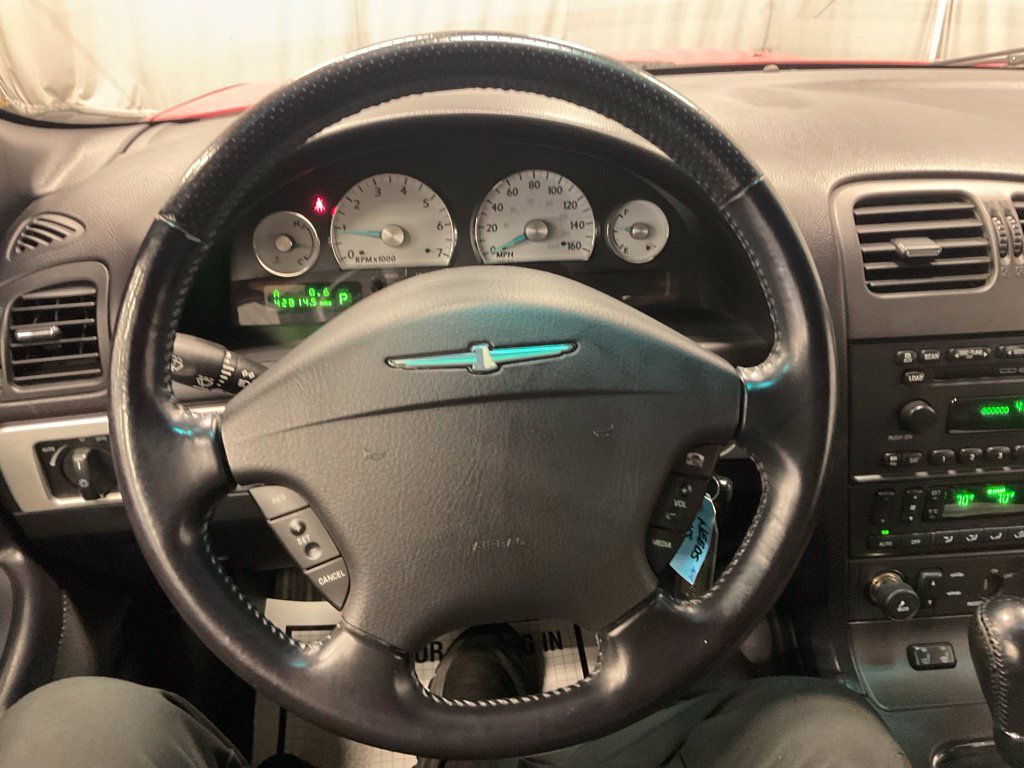 Used 2005 Ford Thunderbird RWD image 9