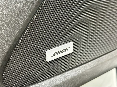 Used 2018 Chevrolet Equinox Premier image 19