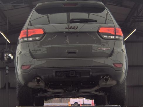 Used 2021 Jeep Grand Cherokee Trailhawk image 5