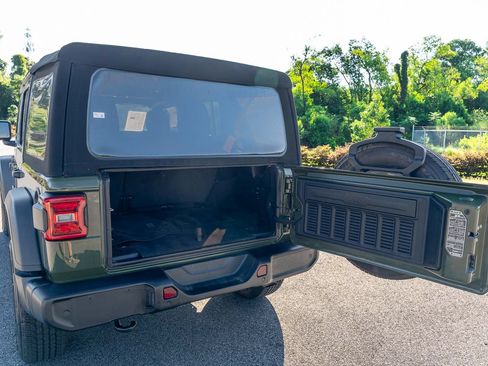 Used 2023 Jeep Wrangler Unlimited Sport AWD/4WD image 15