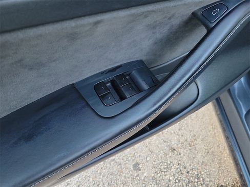 Used 2021 Tesla Model 3 Standard Range Plus image 18