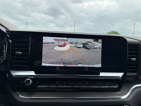 Used 2025 GMC Sierra 1500 SLT w/ SLT Premium Package image 16