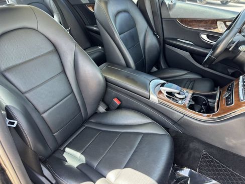 Used 2015 Mercedes-Benz C 300 4MATIC Sedan image 8
