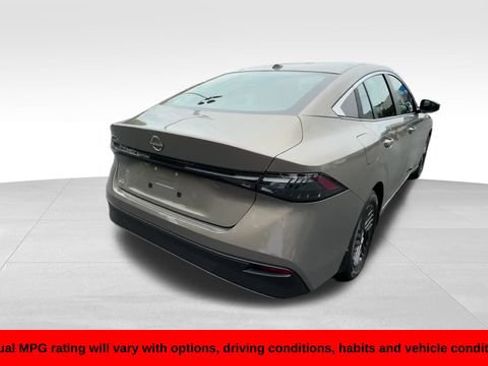 Used 2026 Nissan Sentra SV w/ Floor Mat Package FWD image 6