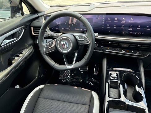 Used 2025 Buick Envision Sport Touring AWD/4WD image 26
