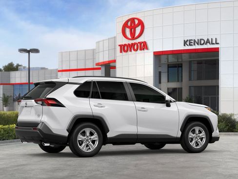New 2025 Toyota RAV4 XLE image 41