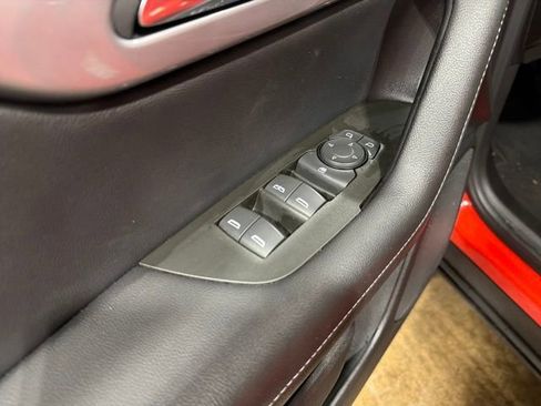 Used 2025 Chevrolet Blazer LT image 14