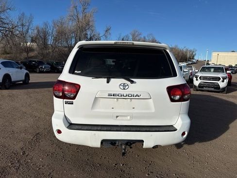 Used 2018 Toyota Sequoia SR5 w/ Premium Package image 5