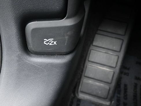 Used 2025 Ford Escape ST-Line FWD image 22