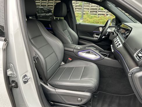 Certified 2025 Mercedes-Benz GLS 450 4MATIC image 57