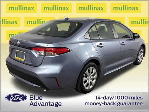 Used 2022 Toyota Corolla LE FWD image 4