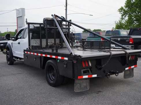 Used 2017 Ford F550 4x4 SuperCab Super Duty image 5