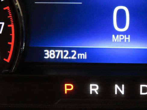 Used 2023 Ford Explorer XLT RWD image 7