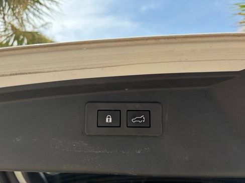 Used 2025 Subaru Outback Onyx Edition AWD/4WD image 22