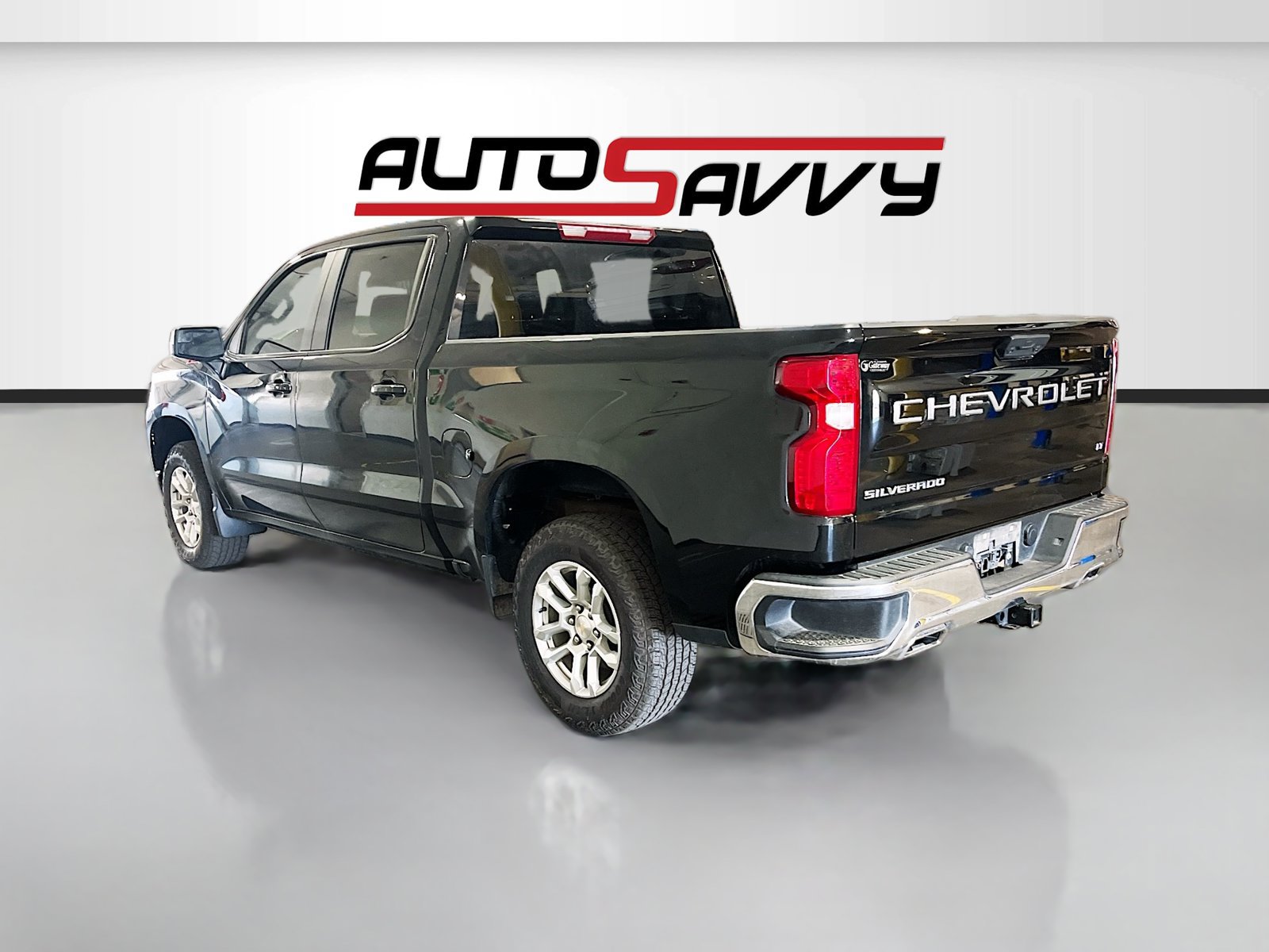 Used 2025 Chevrolet Silverado 1500 LT w/ Z71 Off-Road Package AWD/4WD image 5
