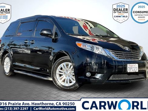 Used 2017 Toyota Sienna XLE image 1