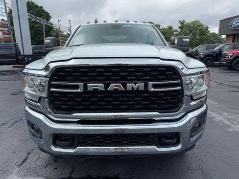 Used 2024 RAM 3500 Big Horn AWD/4WD image 2