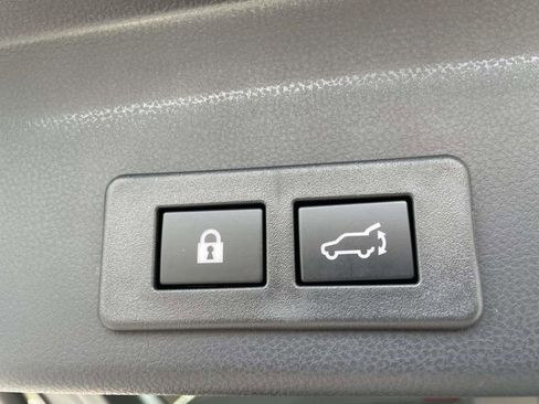 Certified 2025 Subaru Ascent Touring w/ Popular Package #2 image 11