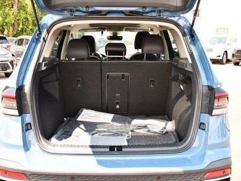 New 2025 Volkswagen Taos SE image 29