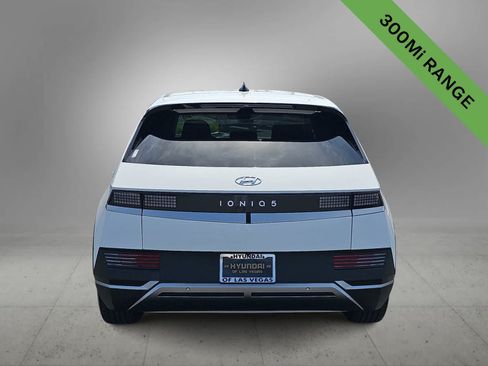 Used 2024 Hyundai Ioniq 5 SEL RWD image 7