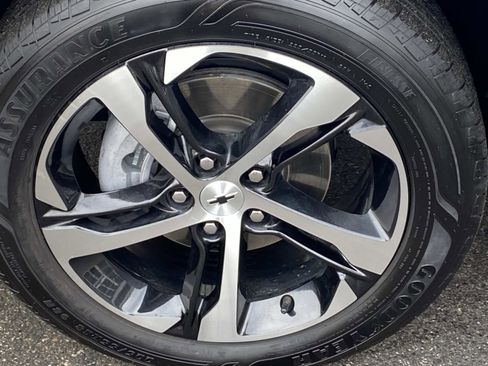 Used 2024 Chevrolet Trax RS w/ Driver Confidence Package image 24