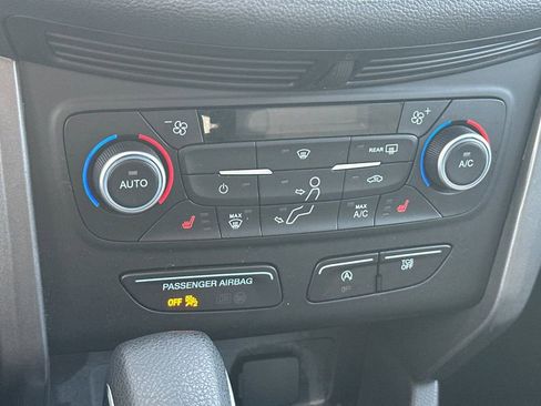 Certified 2018 Ford Escape SE image 23