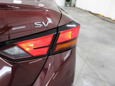 Used 2024 Nissan Altima 2.5 SV FWD image 26
