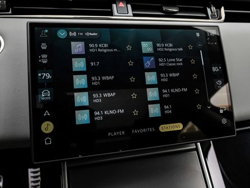 Used 2024 Land Rover Range Rover Evoque Dynamic SE image 32