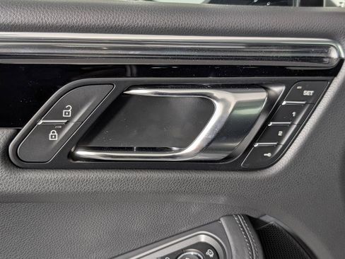 New 2026 Porsche Macan image 27