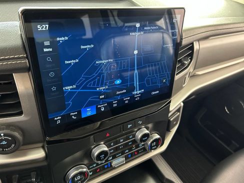 Used 2022 Ford Expedition XLT AWD/4WD image 19
