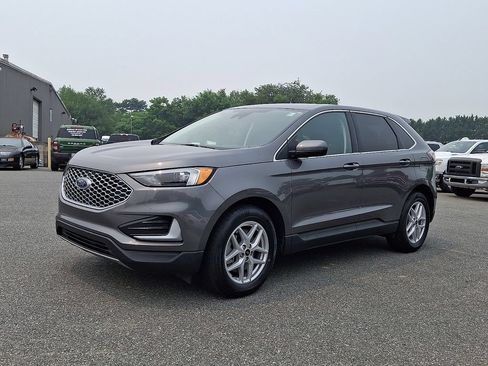 Used 2024 Ford Edge SEL AWD/4WD image 3