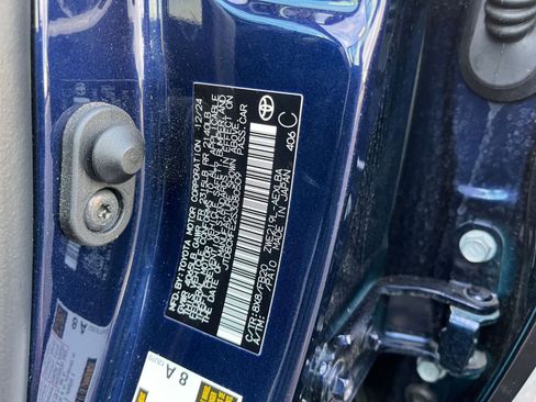 Used 2025 Toyota Corolla LE image 27