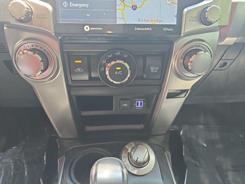 Used 2020 Toyota 4Runner SR5 Premium AWD/4WD image 23
