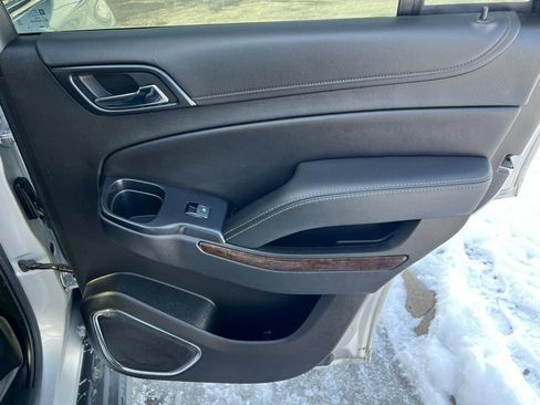 Used 2019 Chevrolet Tahoe LT image 28