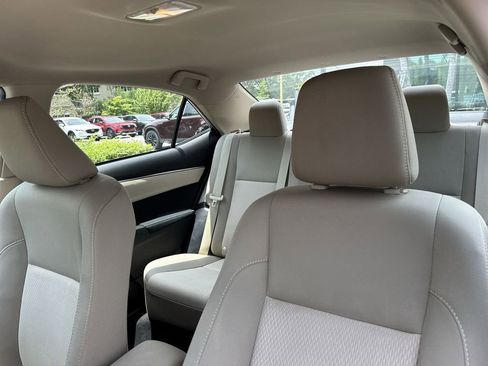 Used 2014 Toyota Corolla LE FWD image 41