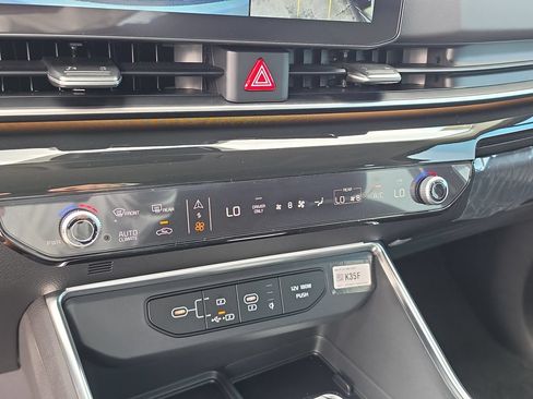 New 2026 Kia Carnival SX Prestige FWD image 27