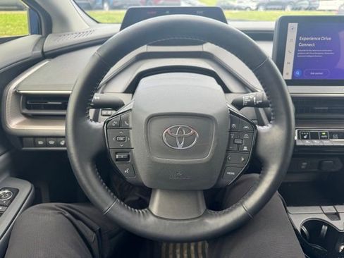 Used 2023 Toyota Prius XLE FWD image 16