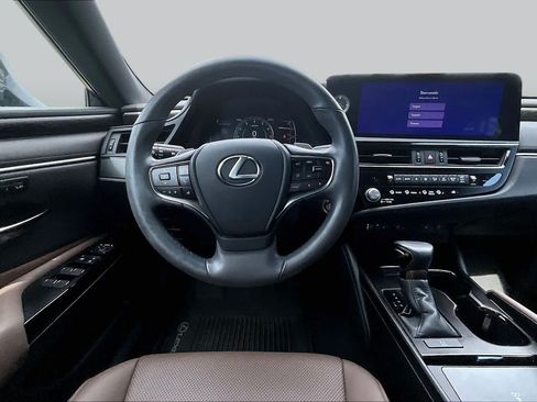 Used 2023 Lexus ES 350 w/ Premium Package FWD image 6