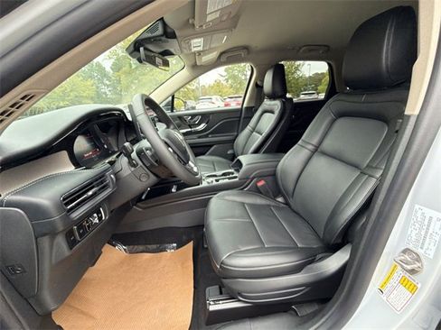 New 2026 Lincoln Corsair Reserve image 11