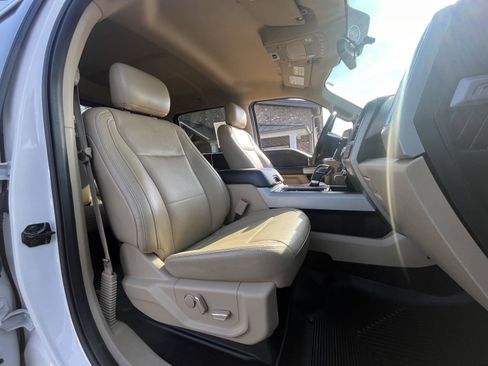 Used 2017 Ford F150 Lariat w/ Equipment Group 501A Mid image 16