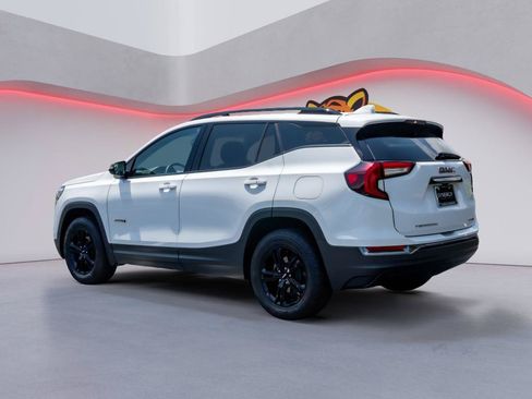 Used 2023 GMC Terrain AT4 AWD/4WD image 7