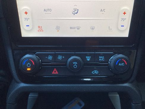 Used 2025 Ford Ranger Lariat w/ FX4 Off-Road Package image 27