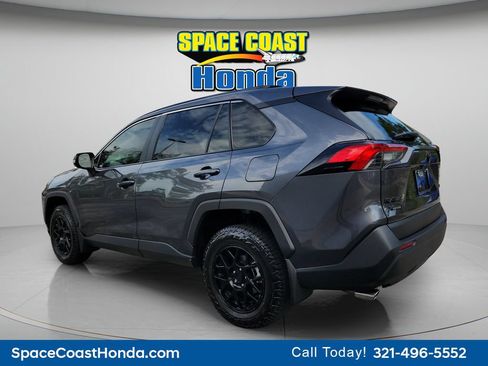 Used 2025 Toyota RAV4 XLE FWD image 10